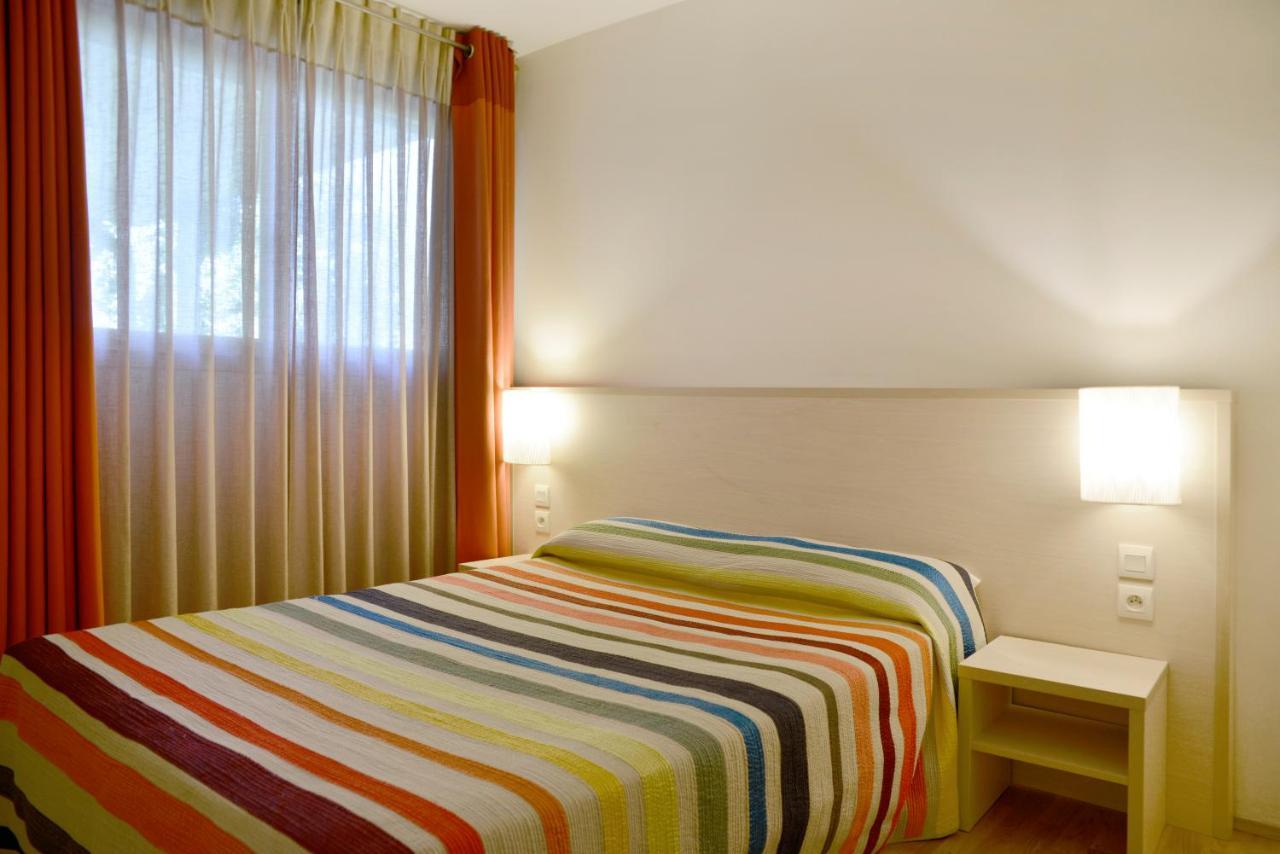 Of Both - Hotel